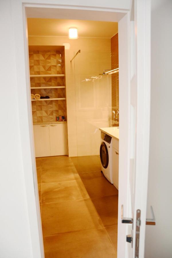 Premium Apartment Near Banska Bystrica Square With Two Big Bedrooms 외부 사진