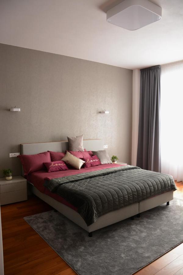 Premium Apartment Near Banska Bystrica Square With Two Big Bedrooms 외부 사진